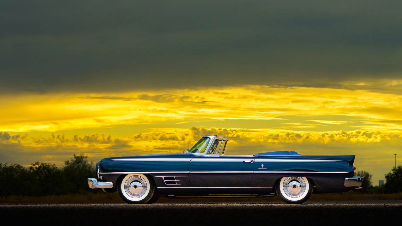 1957 Dual-Ghia - Image 11 of 31