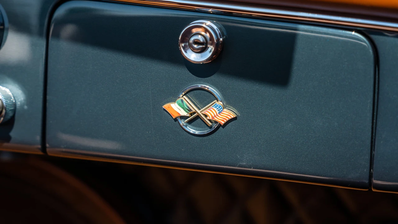 1957 Dual-Ghia - Image 23 of 29