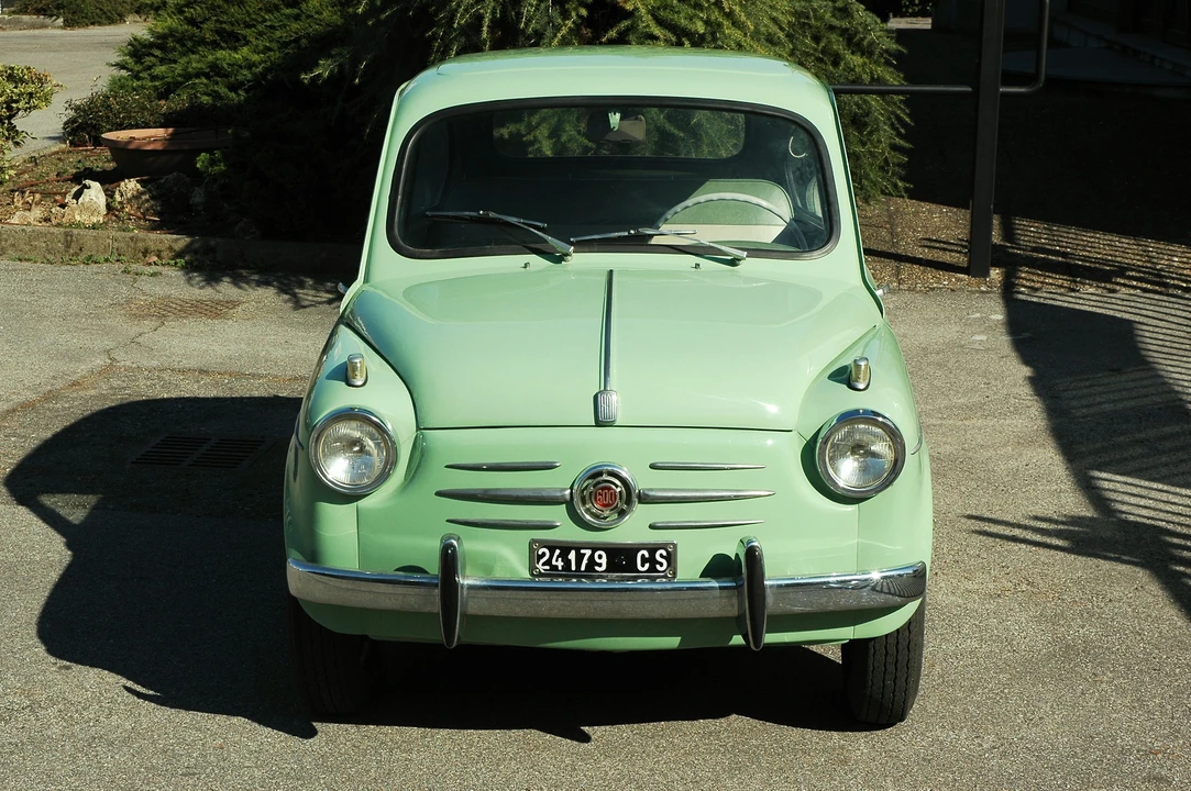 1957 Fiat 600 - Image 2 of 6