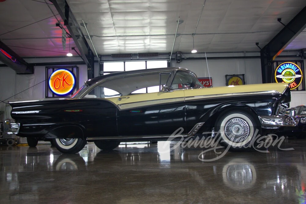 1957 Ford Fairlane 2nd Gen - Image 10 of 31