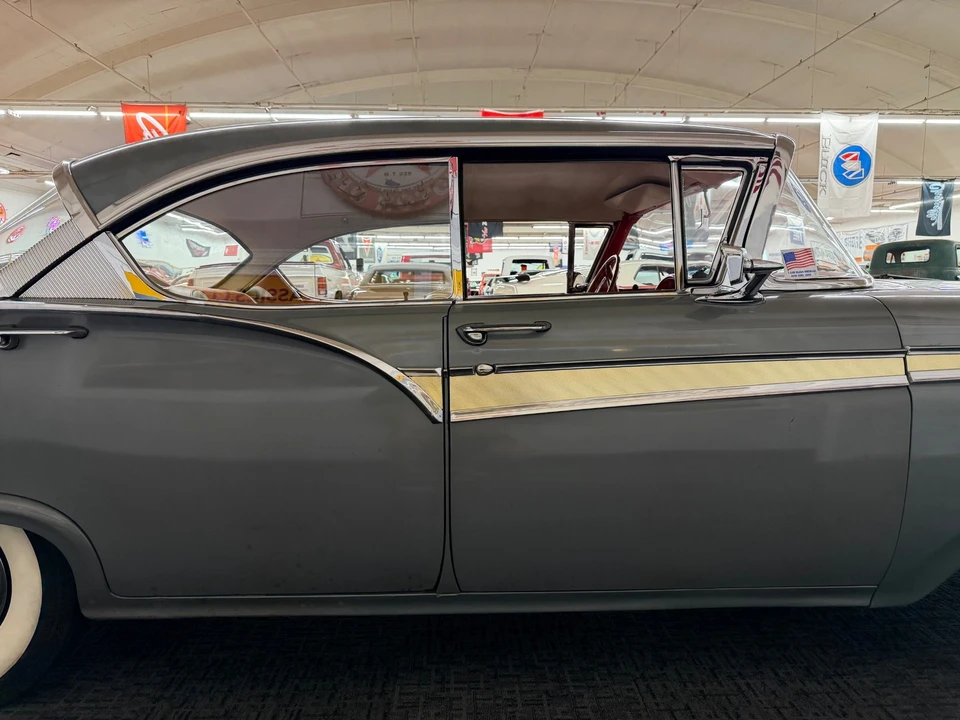 1957 Ford Fairlane 2nd Gen - Image 26 of 31