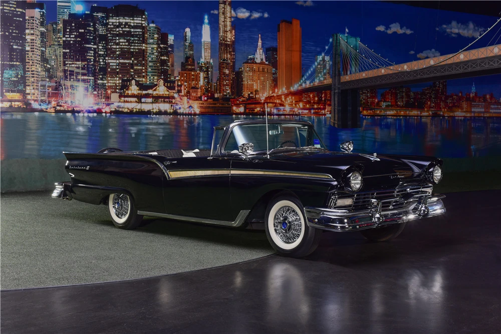 1957 Ford Fairlane 2nd Gen - Image 2 of 5