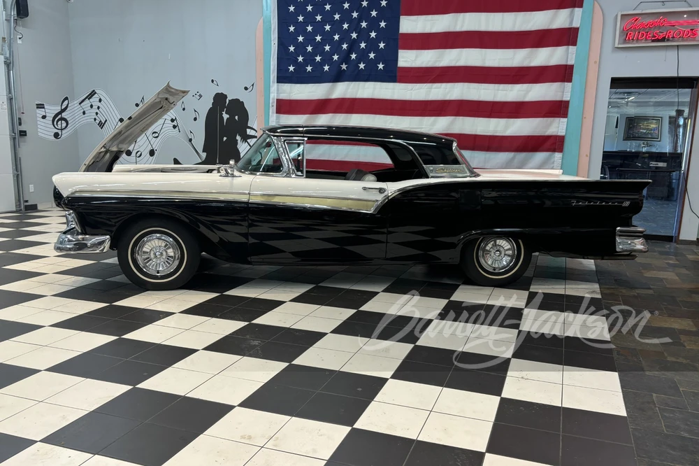 1957 Ford Fairlane 2nd Gen - Image 9 of 31
