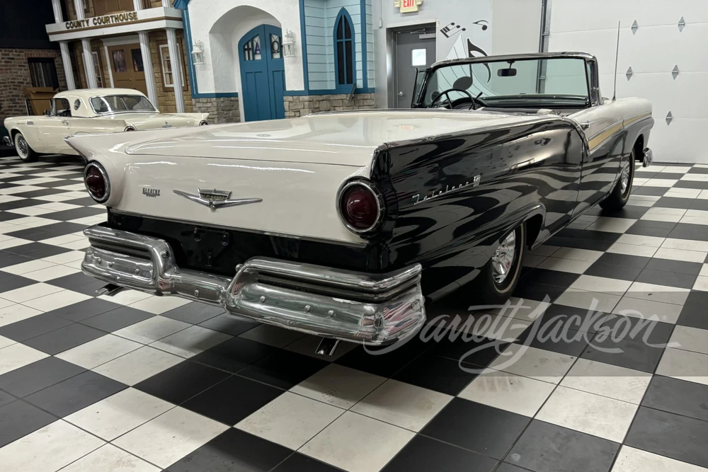 1957 Ford Fairlane 2nd Gen - Image 17 of 31
