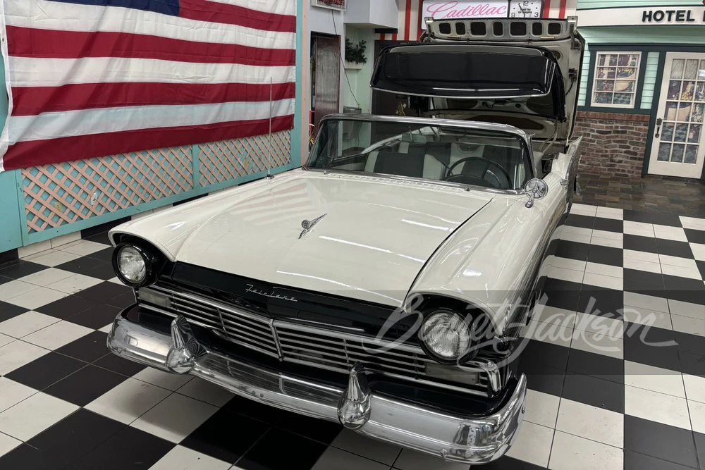 1957 Ford Fairlane 2nd Gen - Image 27 of 31