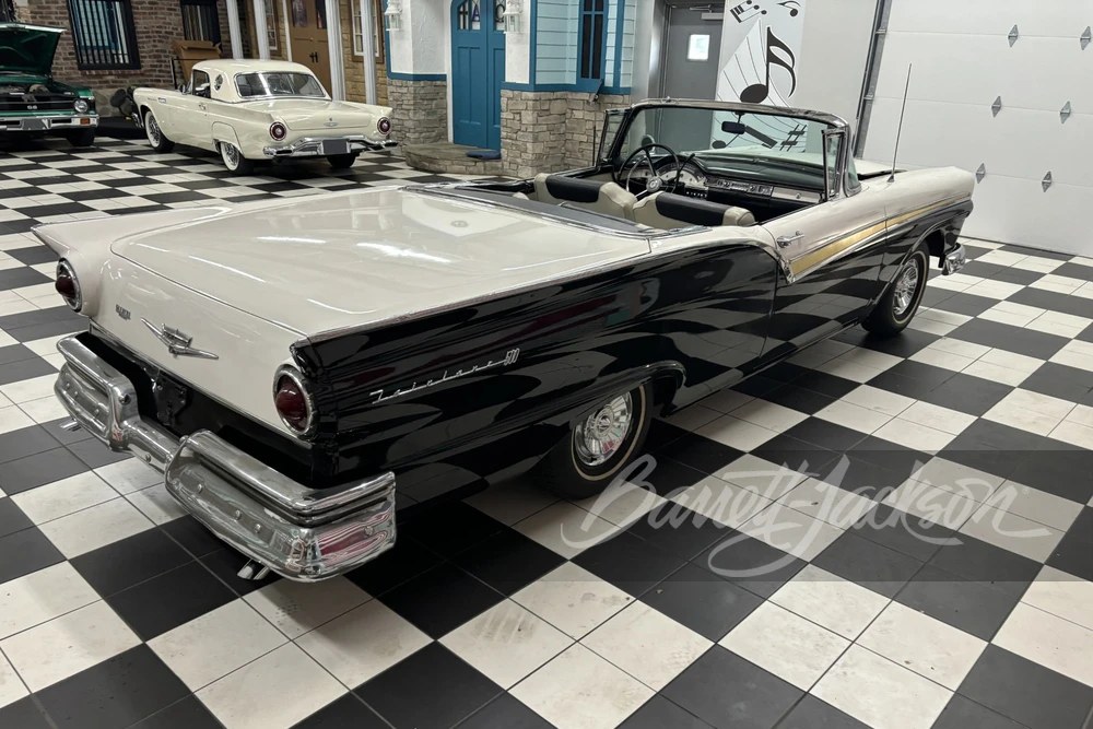 1957 Ford Fairlane 2nd Gen - Image 2 of 31