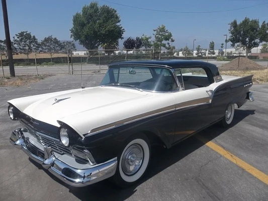 1957 Ford Fairlane 2nd Gen - Image 2 of 4