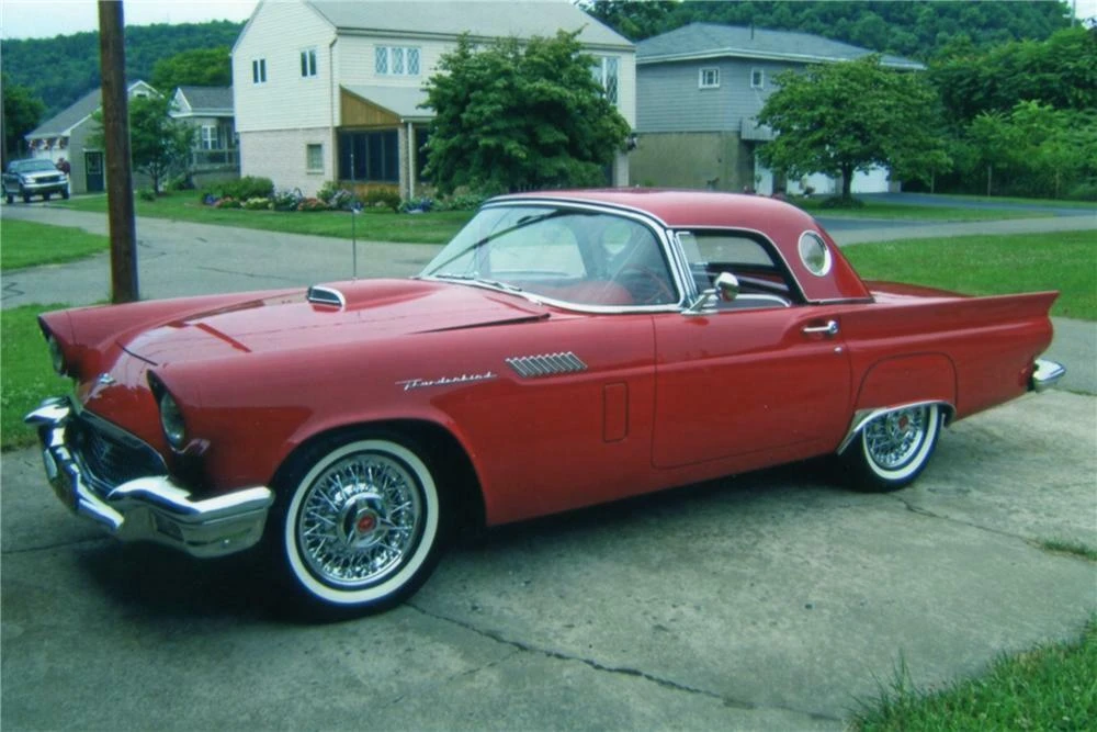 1957 Ford Thunderbird 1st Gen - Image 2 of 4