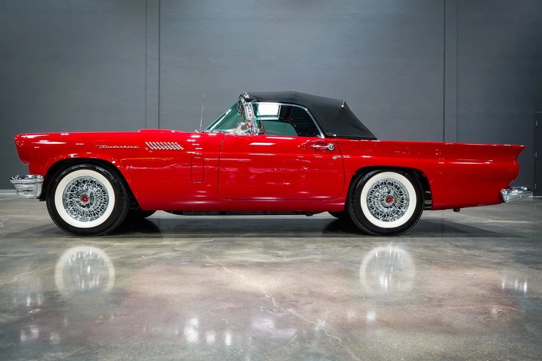 1957 Ford Thunderbird 1st Gen - Image 18 of 31