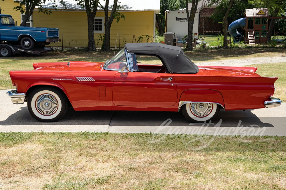 1957 Ford Thunderbird 1st Gen - Image 21 of 31