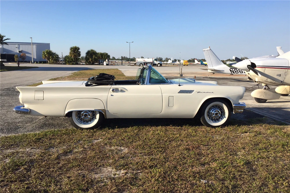 1957 Ford Thunderbird 1st Gen - Image 5 of 5