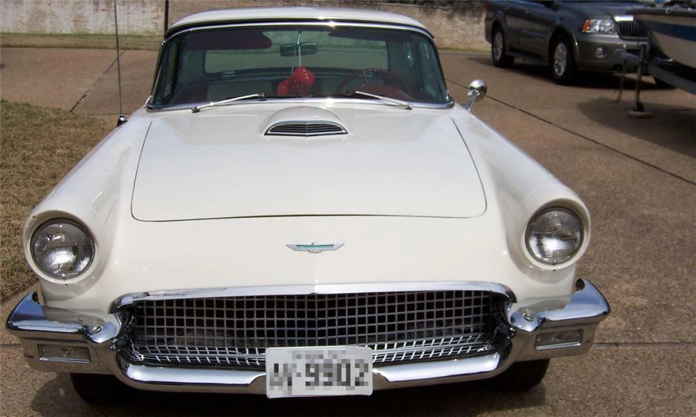 1957 Ford Thunderbird 1st Gen - Image 8 of 8