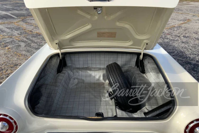 1957 Ford Thunderbird 1st Gen - Image 23 of 26