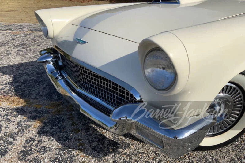 1957 Ford Thunderbird 1st Gen - Image 17 of 26