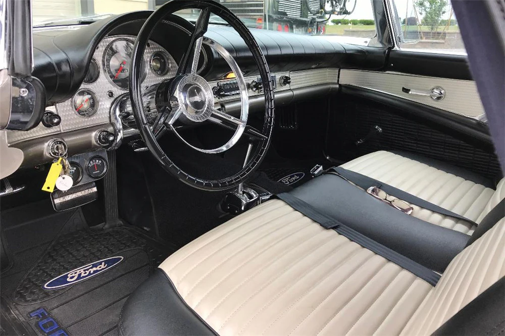 1957 Ford Thunderbird 1st Gen - Image 4 of 5