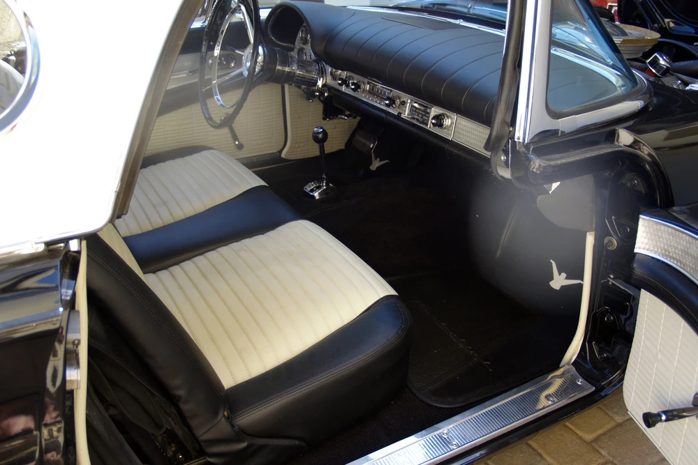 1957 Ford Thunderbird 1st Gen - Image 4 of 5