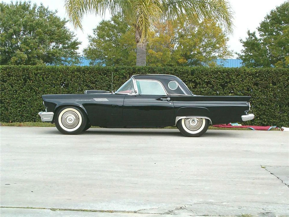1957 Ford Thunderbird 1st Gen - Image 5 of 5