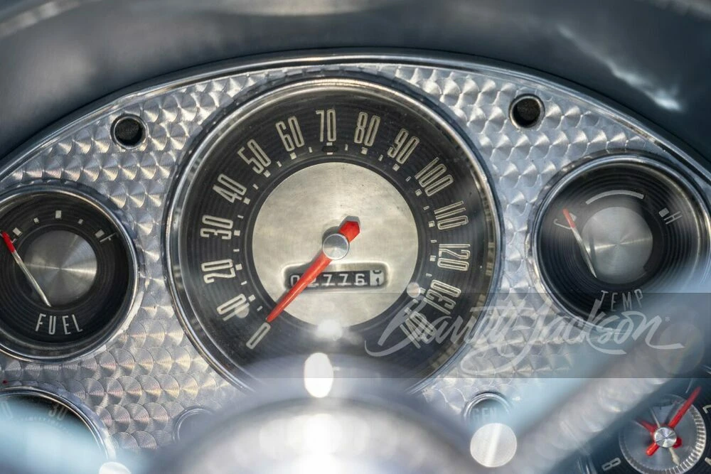 1957 Ford Thunderbird 1st Gen - Image 27 of 31