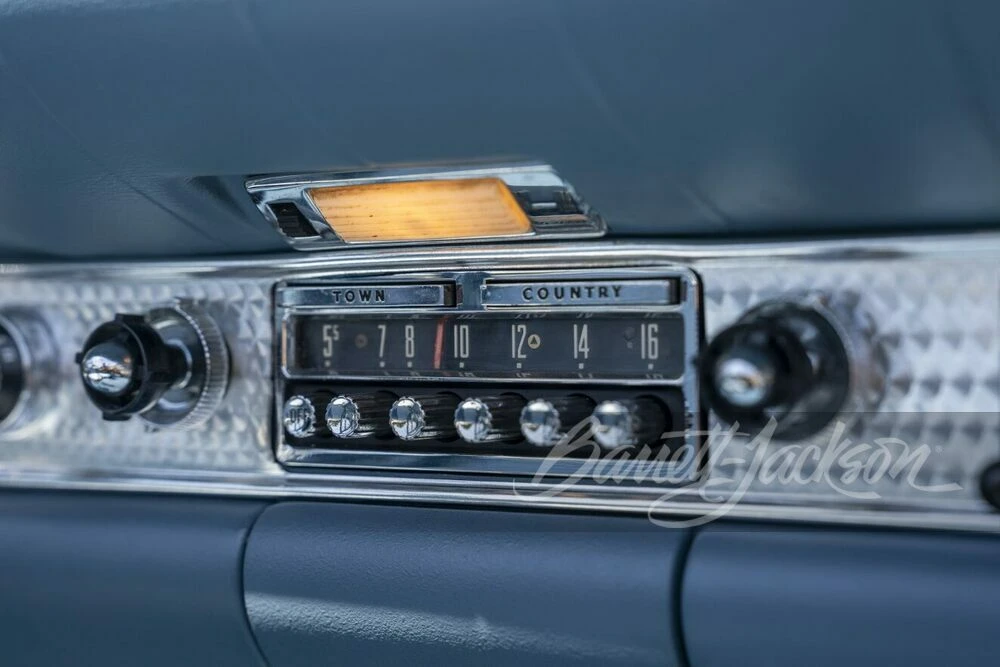 1957 Ford Thunderbird 1st Gen - Image 16 of 31