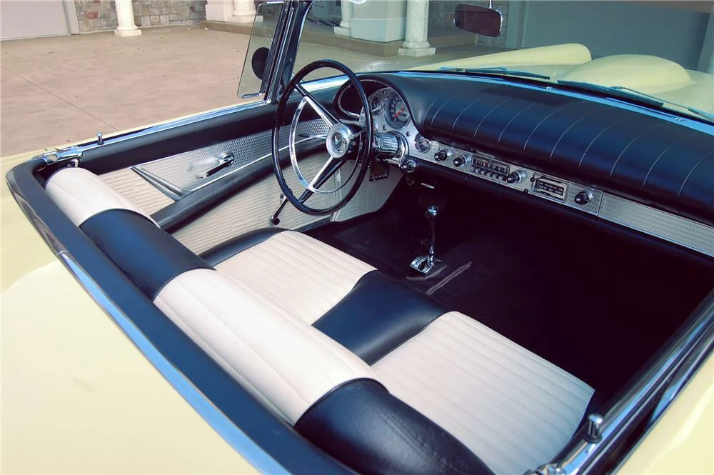 1957 Ford Thunderbird 1st Gen - Image 4 of 4