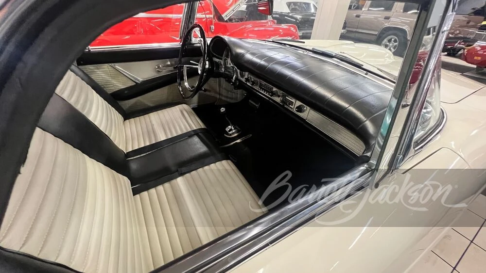 1957 Ford Thunderbird 1st Gen - Image 28 of 31