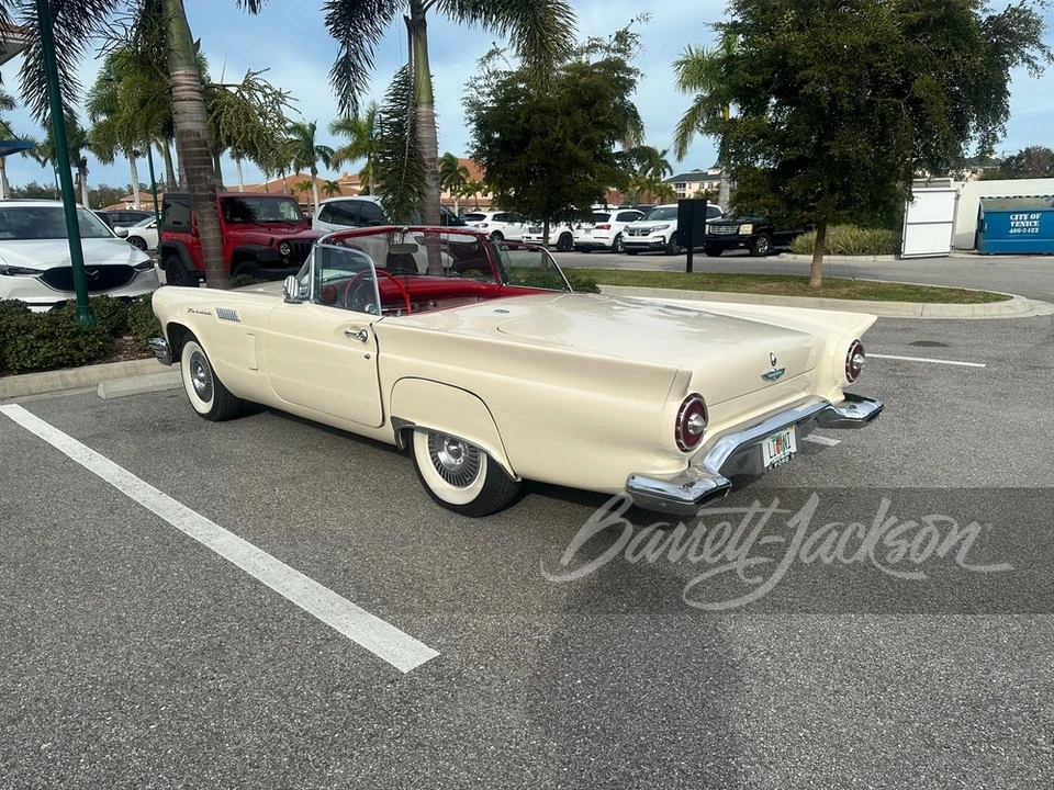 1957 Ford Thunderbird 1st Gen - Image 24 of 29