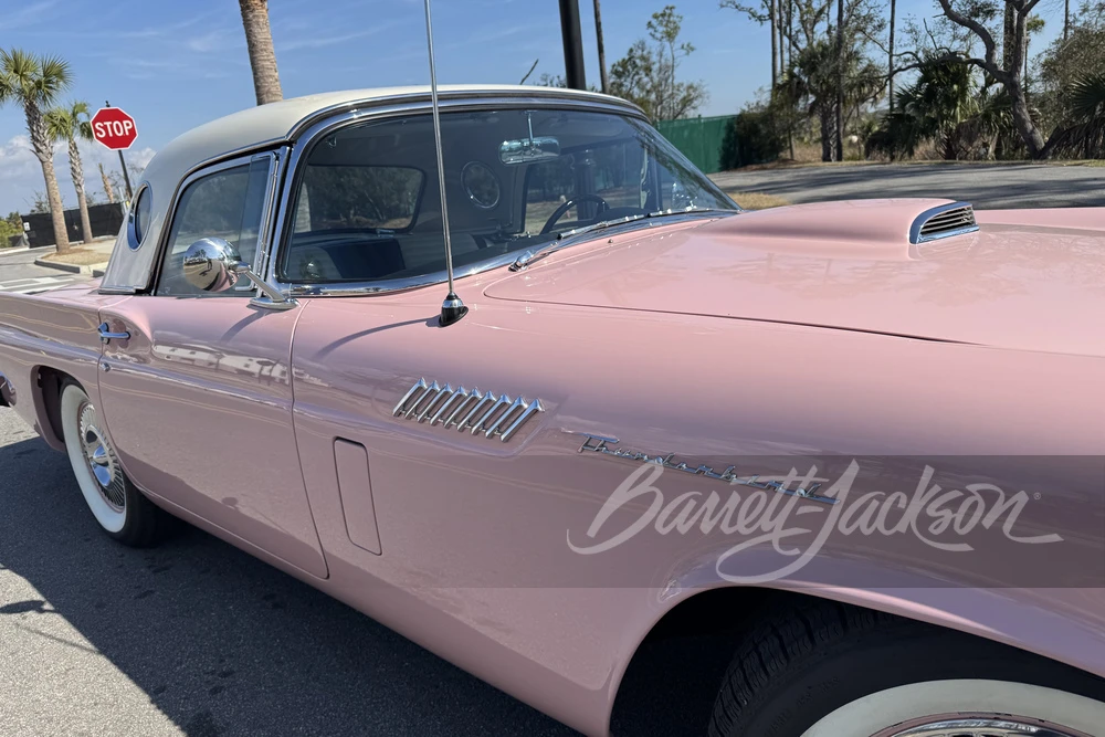 1957 Ford Thunderbird 1st Gen - Image 19 of 31