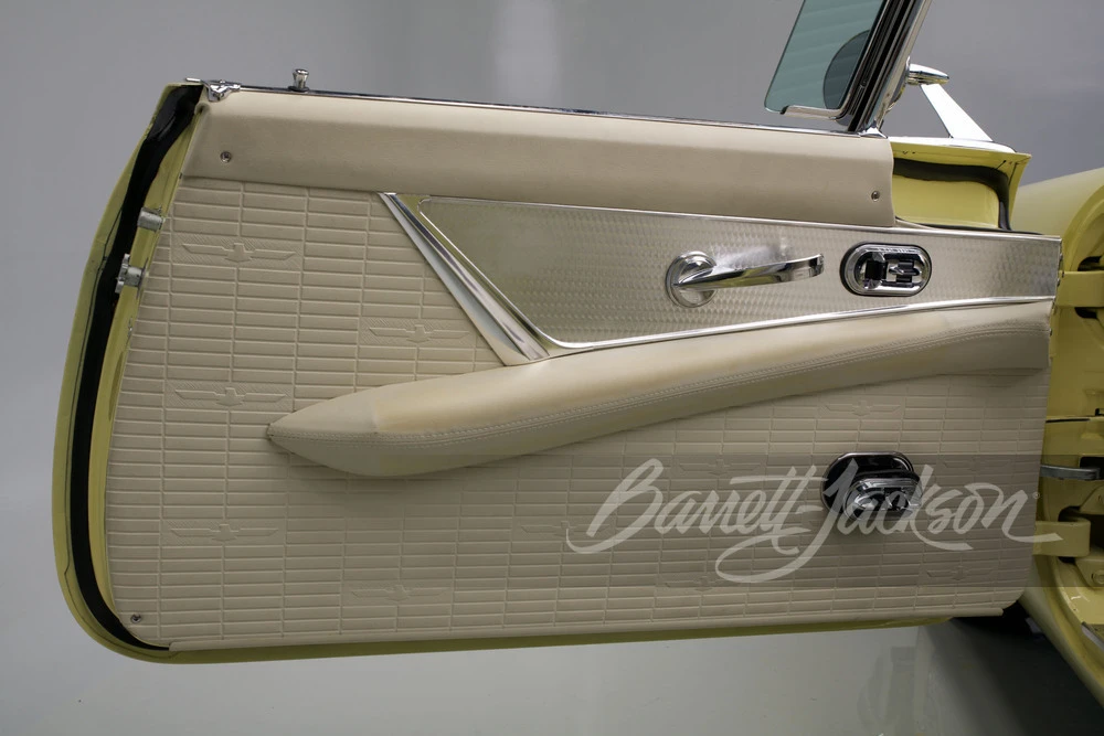 1957 Ford Thunderbird 1st Gen - Image 21 of 31