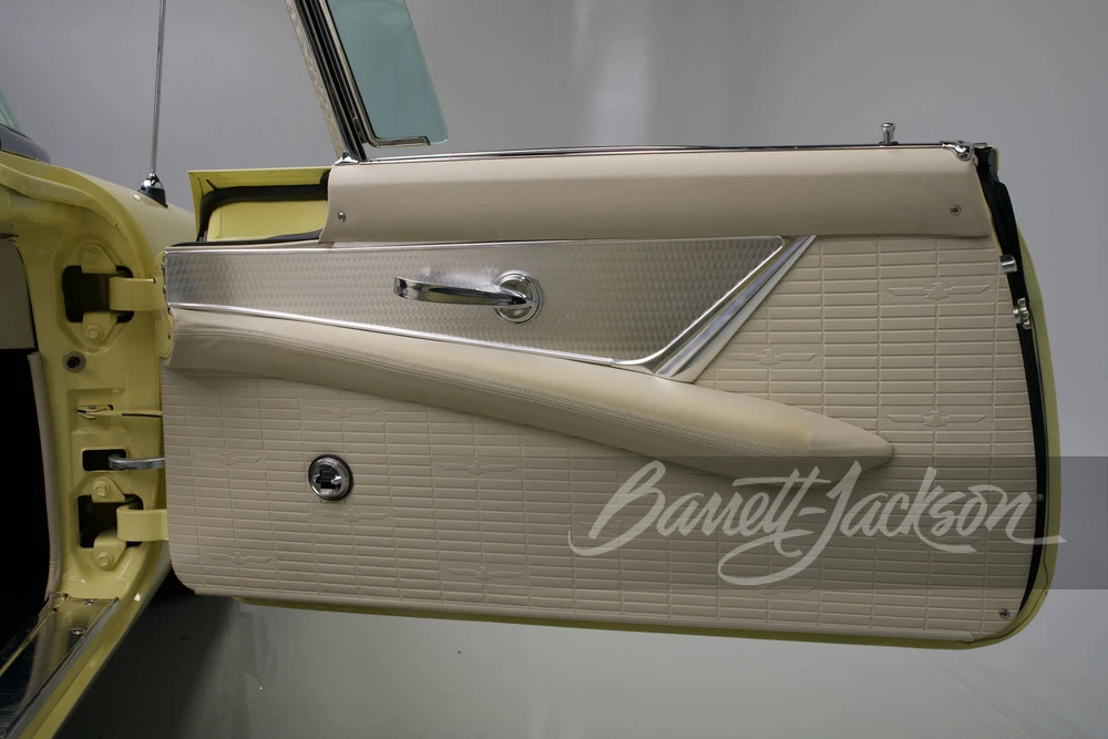 1957 Ford Thunderbird 1st Gen - Image 24 of 31