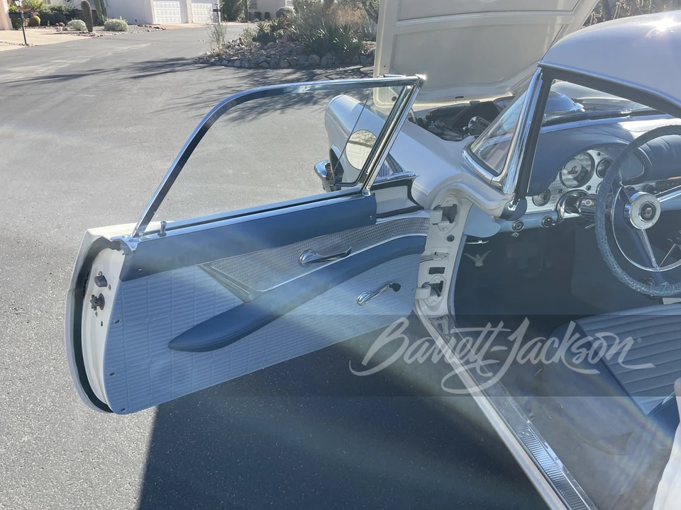 1957 Ford Thunderbird 1st Gen - Image 10 of 15
