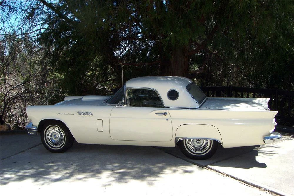 1957 Ford Thunderbird 1st Gen - Image 5 of 5