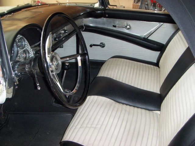 1957 Ford Thunderbird 1st Gen - Image 4 of 5