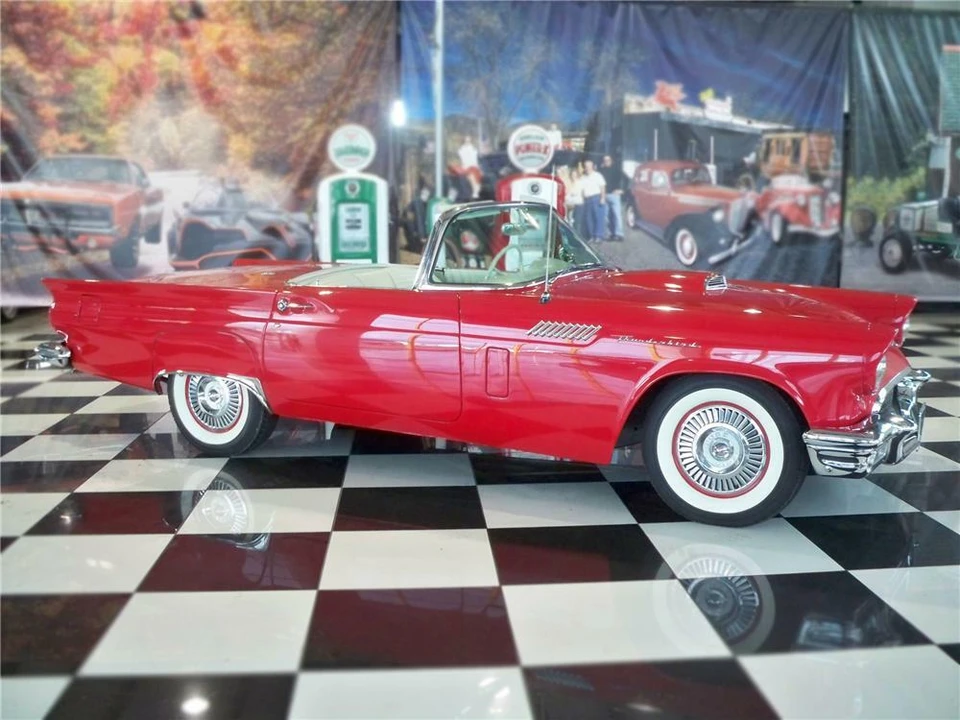 1957 Ford Thunderbird 1st Gen - Image 2 of 2