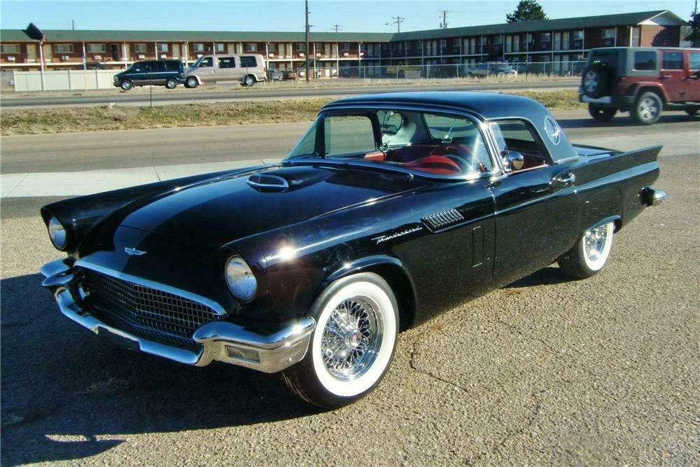 1957 Ford Thunderbird 1st Gen - Image 2 of 5