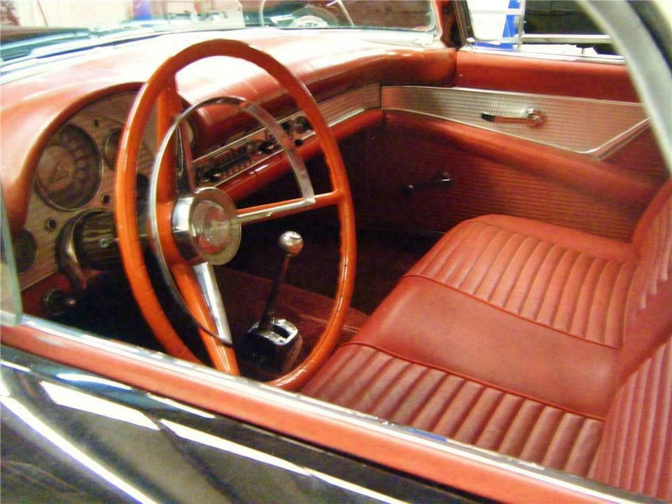 1957 Ford Thunderbird 1st Gen - Image 4 of 5