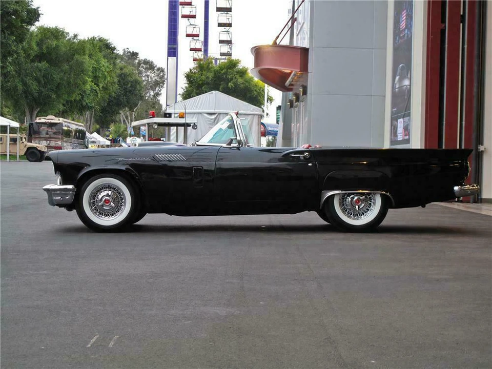 1957 Ford Thunderbird 1st Gen - Image 5 of 5
