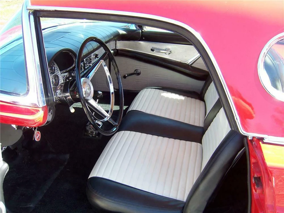 1957 Ford Thunderbird 1st Gen - Image 4 of 5