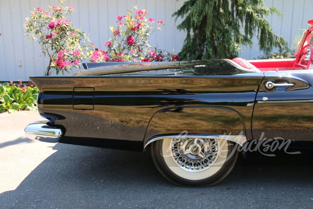 1957 Ford Thunderbird 1st Gen - Image 27 of 31