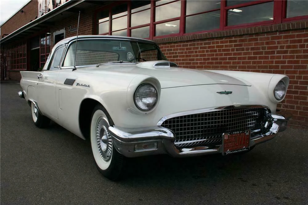 1957 Ford Thunderbird 1st Gen - Image 2 of 4