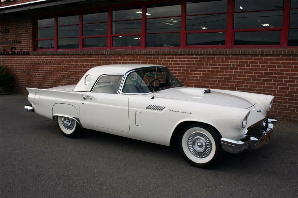 1957 Ford Thunderbird 1st Gen - Image 2 of 4