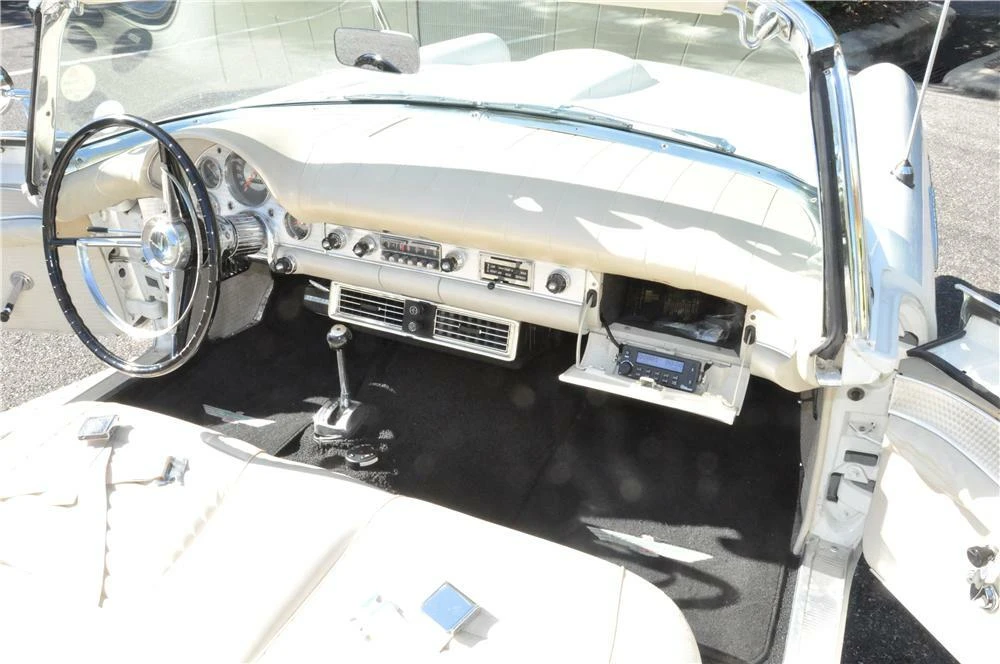 1957 Ford Thunderbird 1st Gen - Image 4 of 5