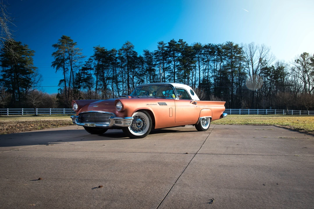 1957 Ford Thunderbird 1st Gen - Image 24 of 31