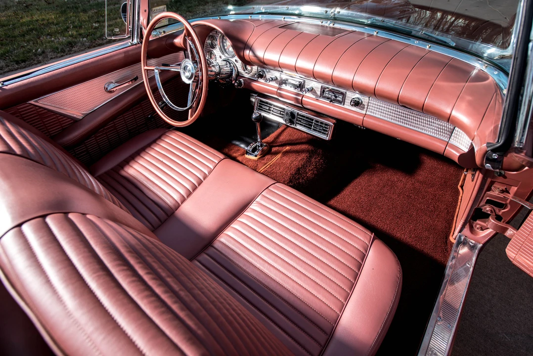 1957 Ford Thunderbird 1st Gen - Image 23 of 31