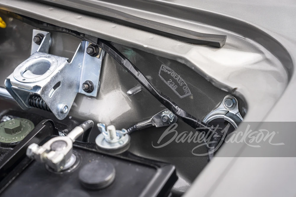 1957 Ford Thunderbird 1st Gen - Image 9 of 26
