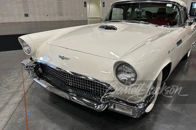 1957 Ford Thunderbird 1st Gen - Image 9 of 10