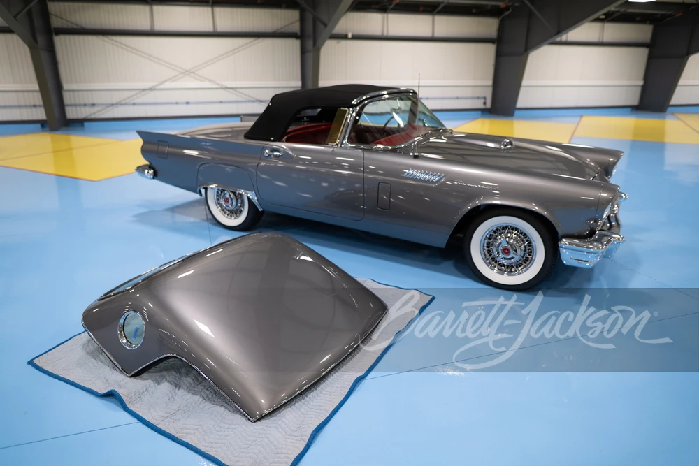 1957 Ford Thunderbird 1st Gen - Image 11 of 31