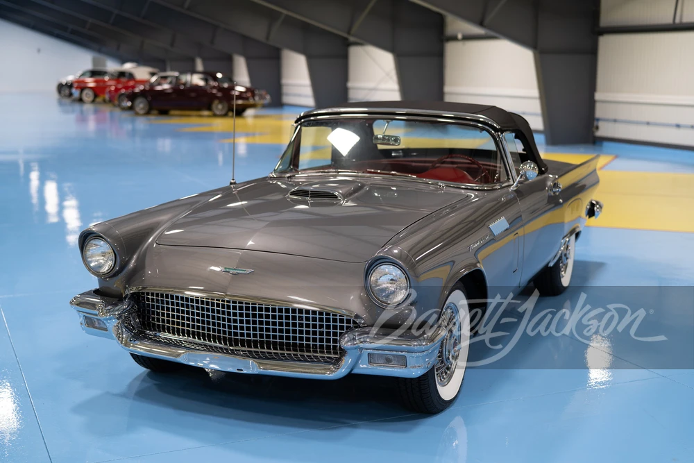 1957 Ford Thunderbird 1st Gen - Image 13 of 31