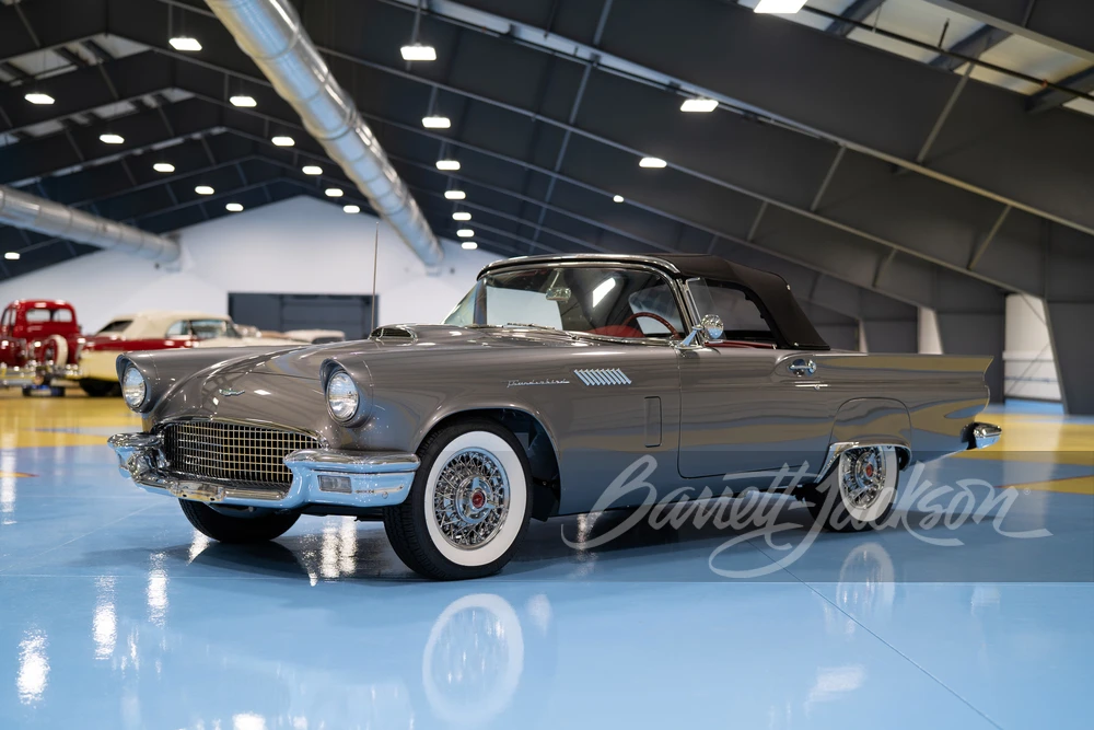 1957 Ford Thunderbird 1st Gen - Image 18 of 31