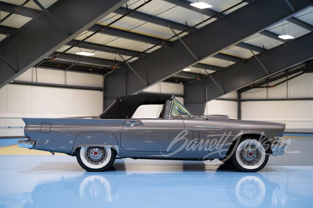 1957 Ford Thunderbird 1st Gen - Image 20 of 31