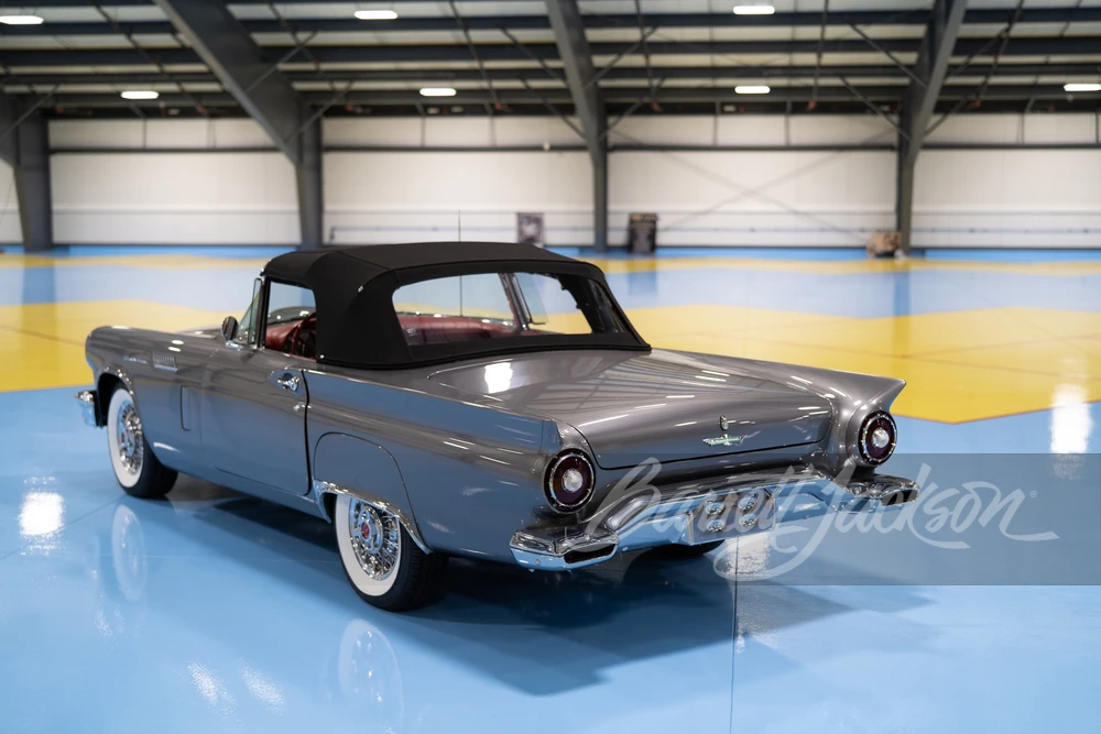 1957 Ford Thunderbird 1st Gen - Image 24 of 31